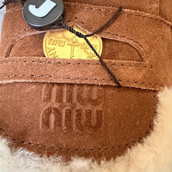 Brand NWT Miu Miu Suede Shearling Mules - Size 38.5 - Picture 9 of 11